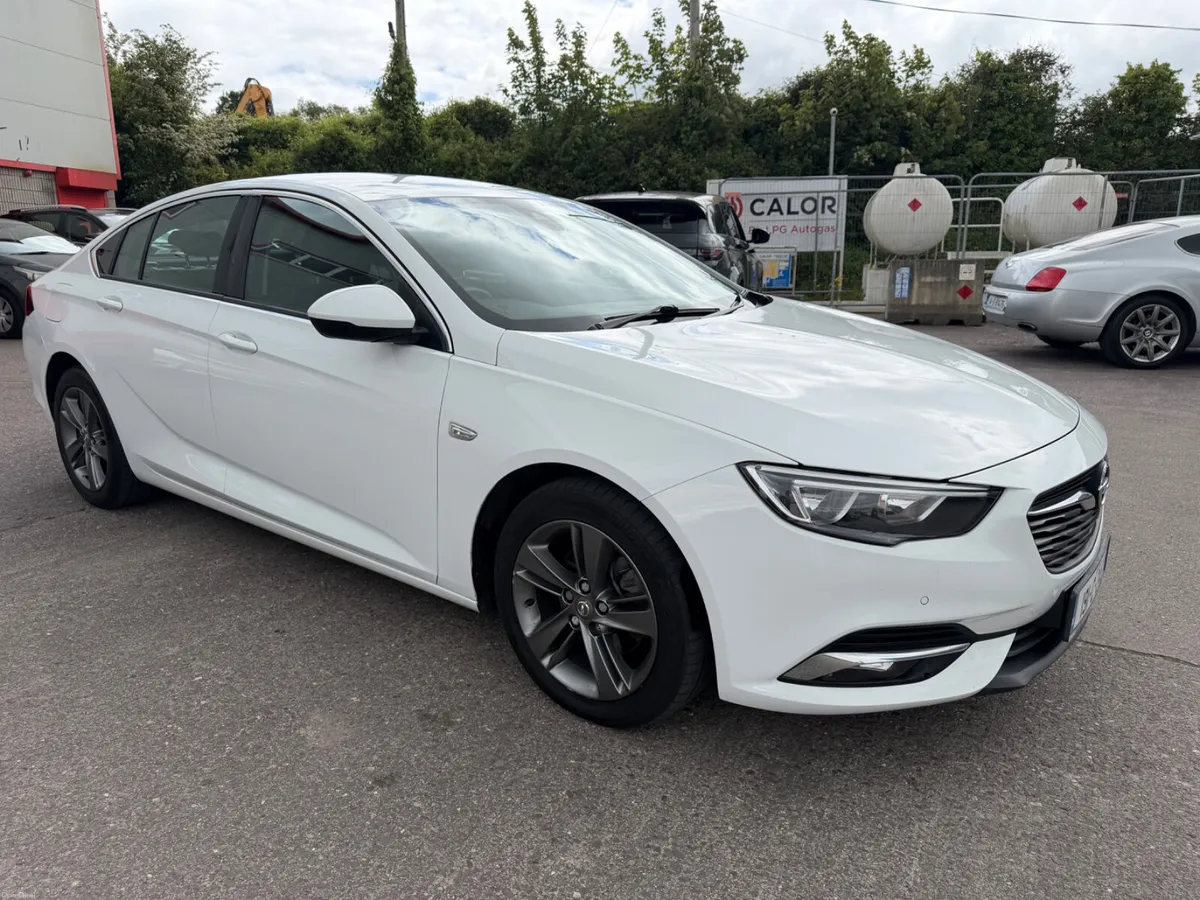 2019 Opel Insignia - Image 3