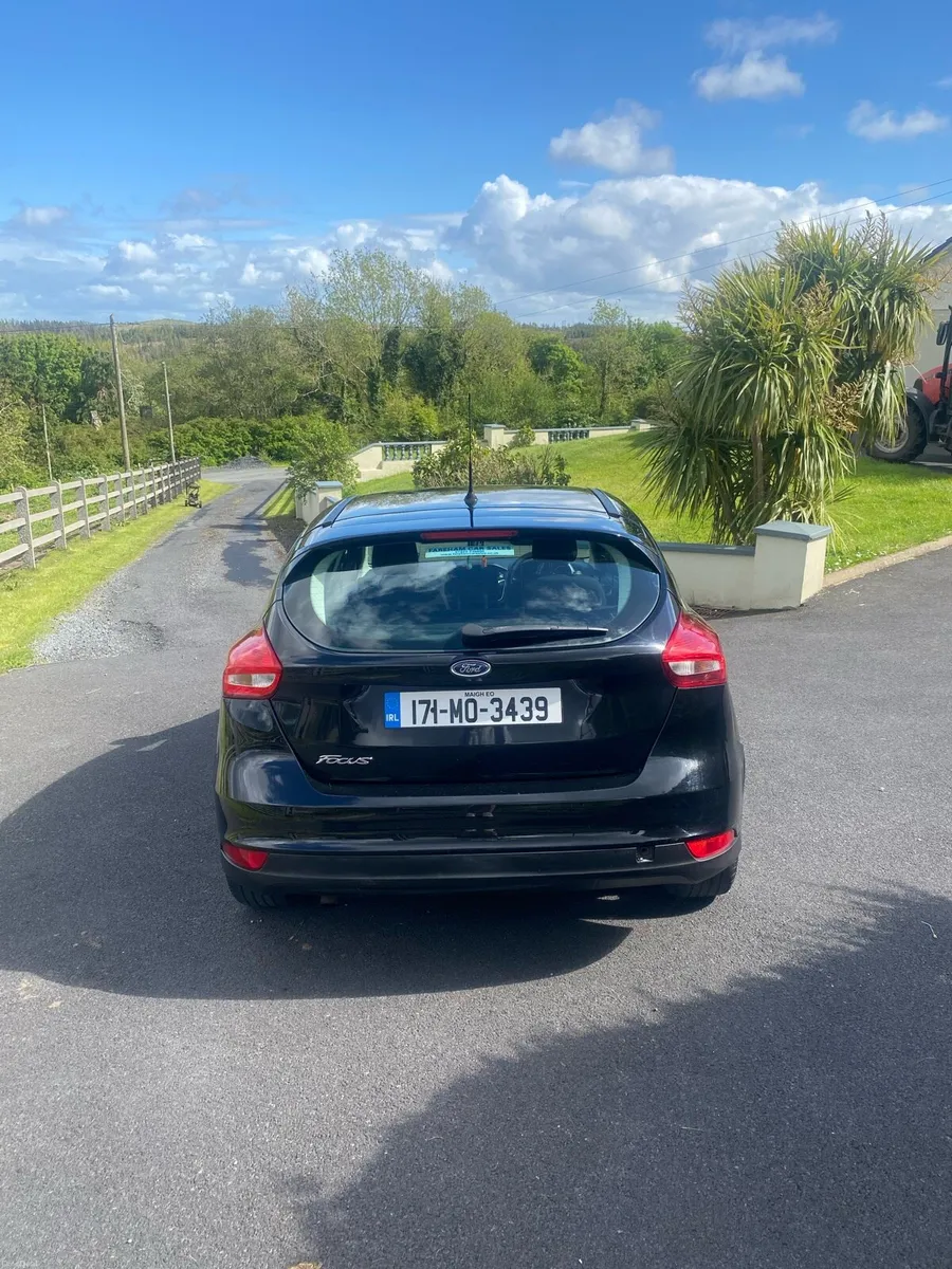 2017 Ford Focus Zetec 1.5 TDCi - Image 2