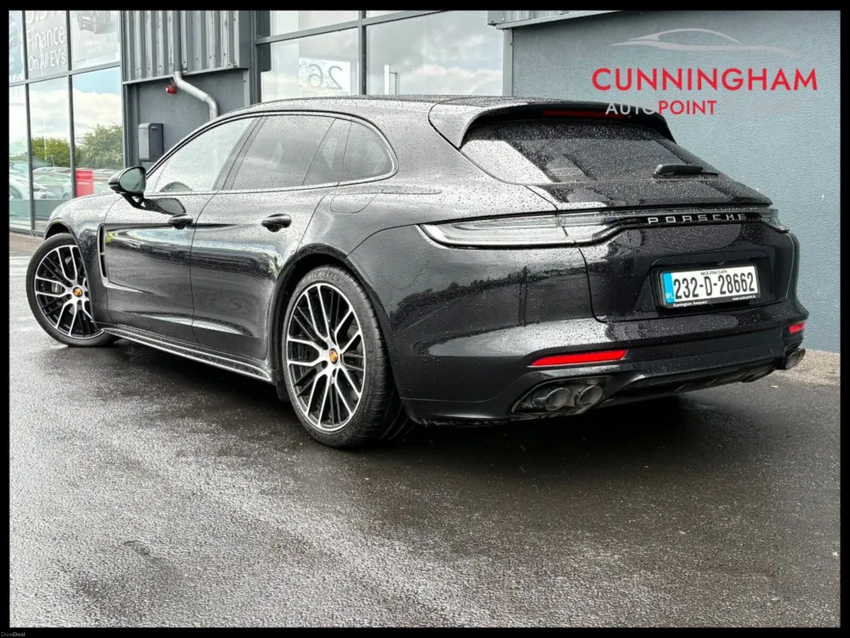 Porsche Panamera 4 e-hybrid Sport Turismo Platinum - Image 2