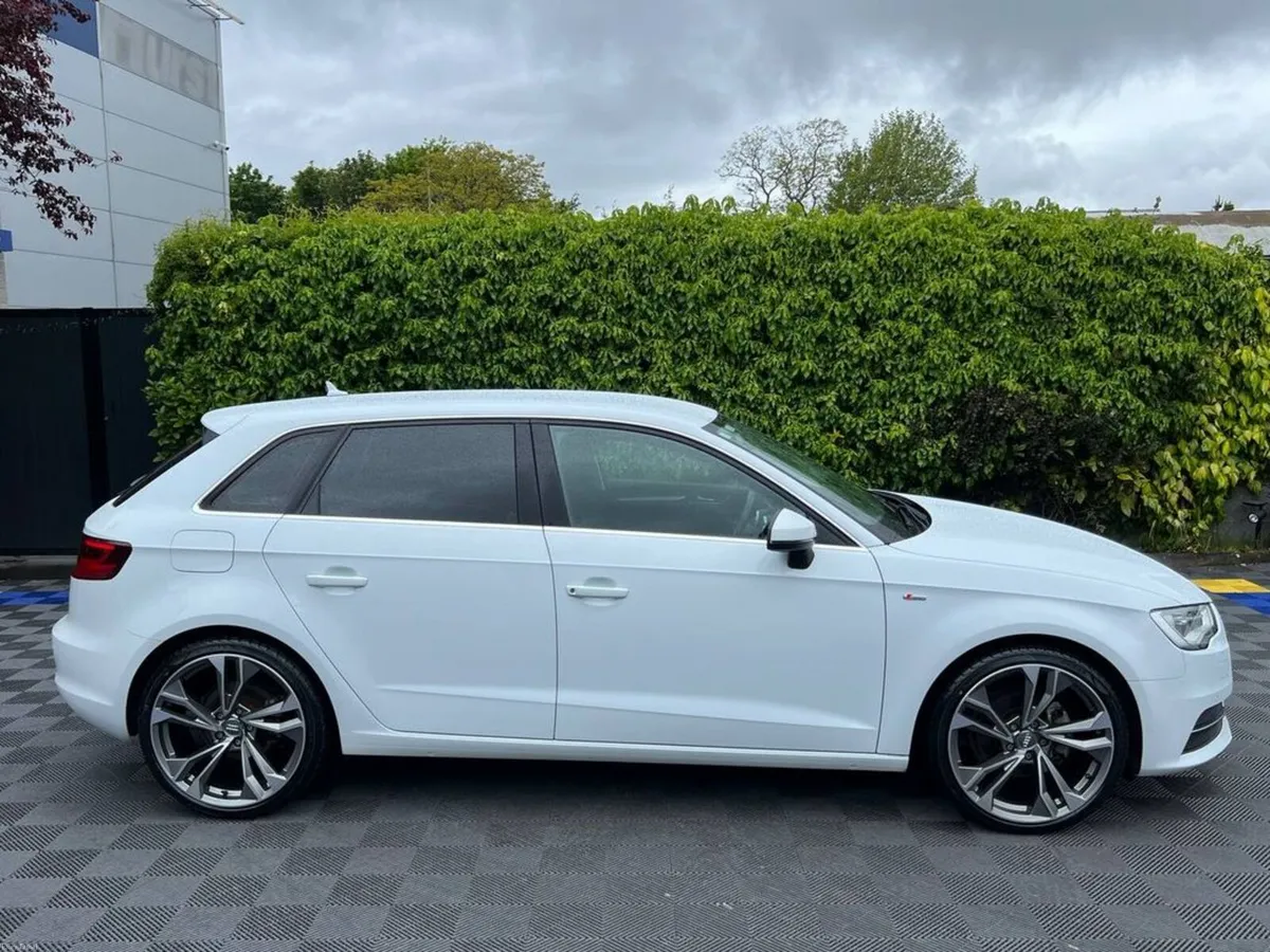 Audi A3 SPORT S-LINE PACK 1.4 TFSI AUTO // NEW 19" - Image 2