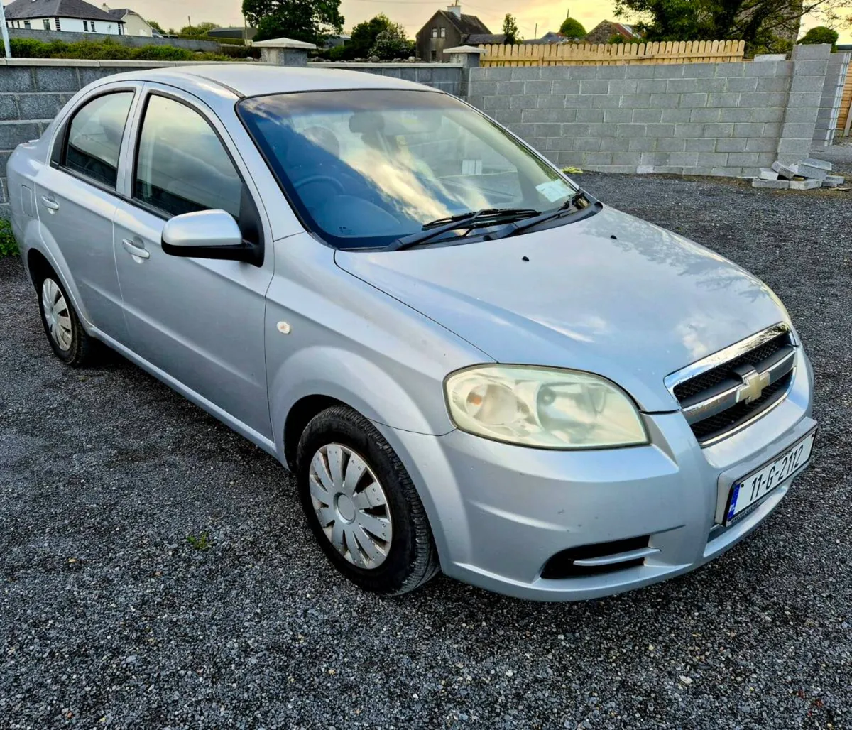 2011 CHEVELLOTTE - Image 2