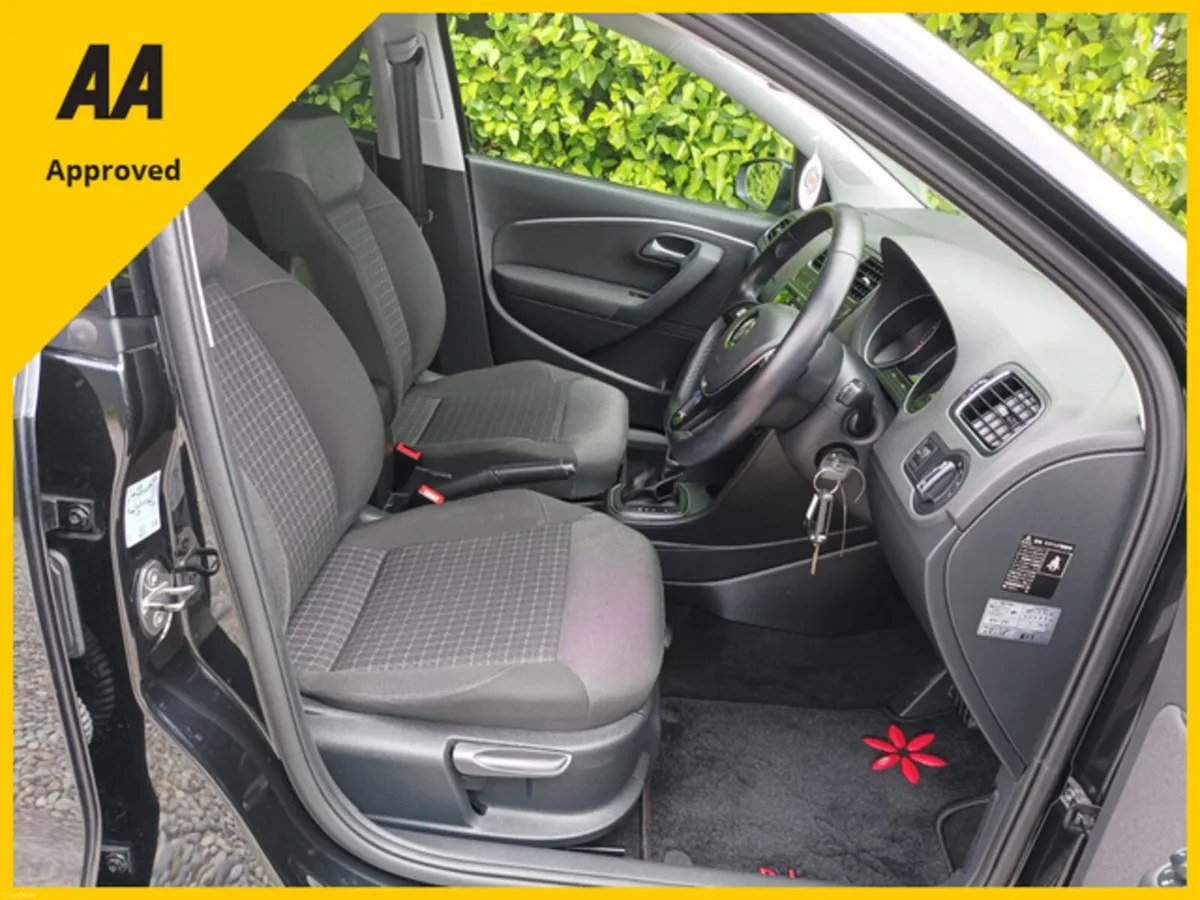 Volkswagen Polo 1.2 TSI Automatic, 2017 - Image 2