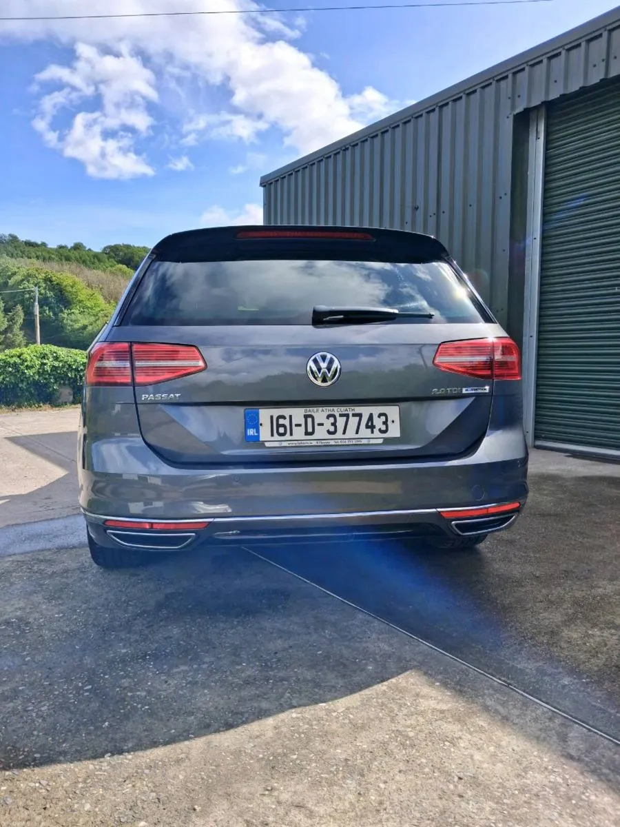 VW Passat Estate R Line - Image 3