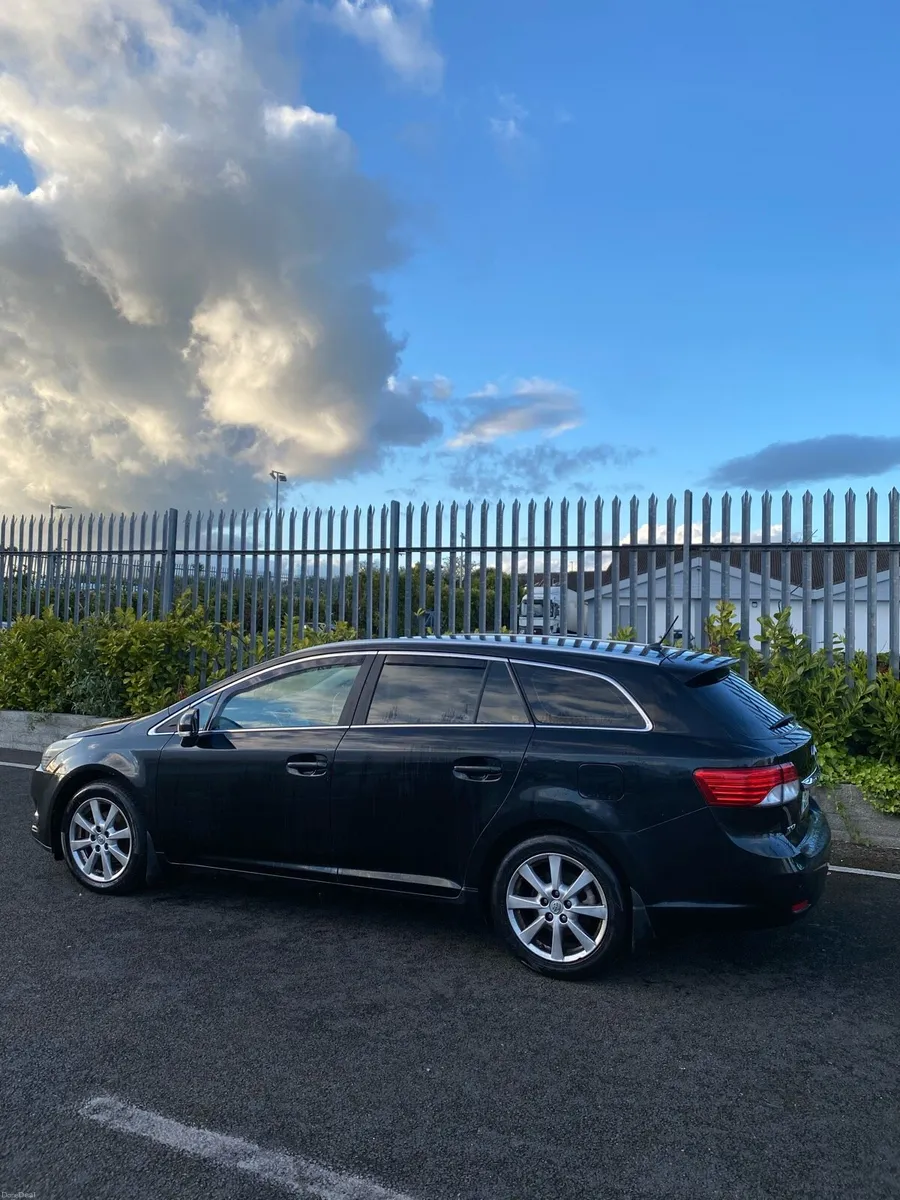 Toyota avensis - Image 2