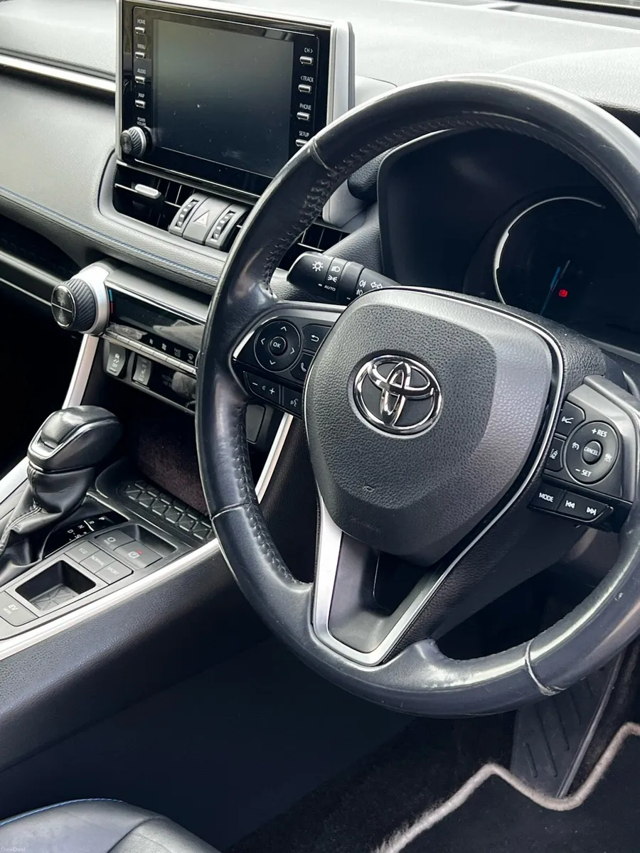 RAV4 Toyota 192 - Image 3