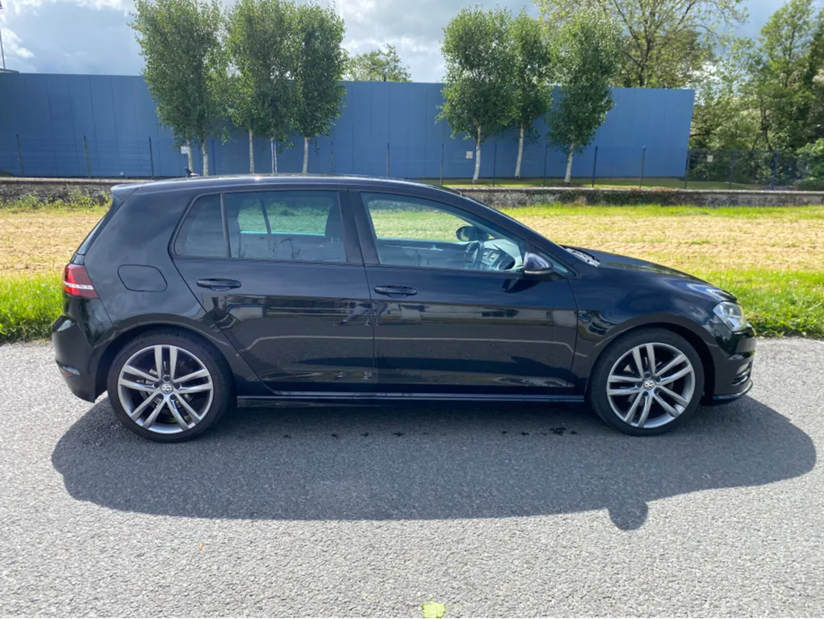 Volkswagen Golf HIGHLINE 1.6 TDI MANUAL 5SPEED 110 - Image 4