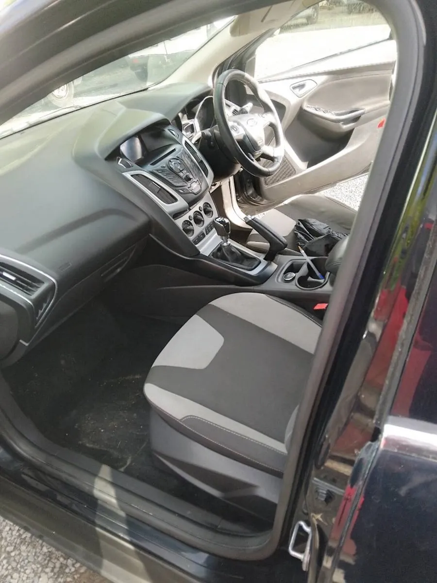 Car - Image 2
