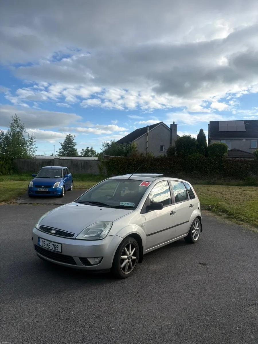 Ford Fiesta 2005 - Image 2
