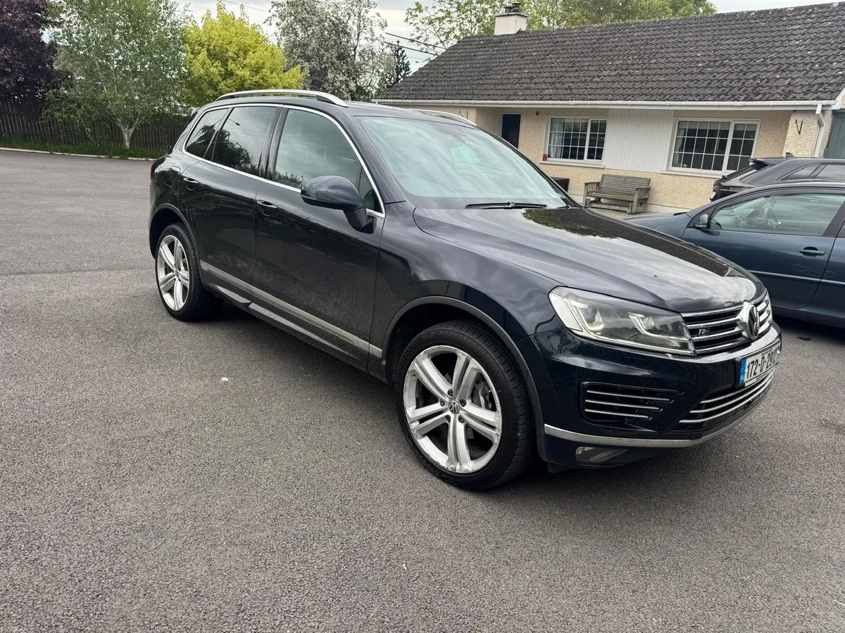 Volkswagen Touareg V6 3.0 TDI 5 Auto seat Crew Cab - Image 1