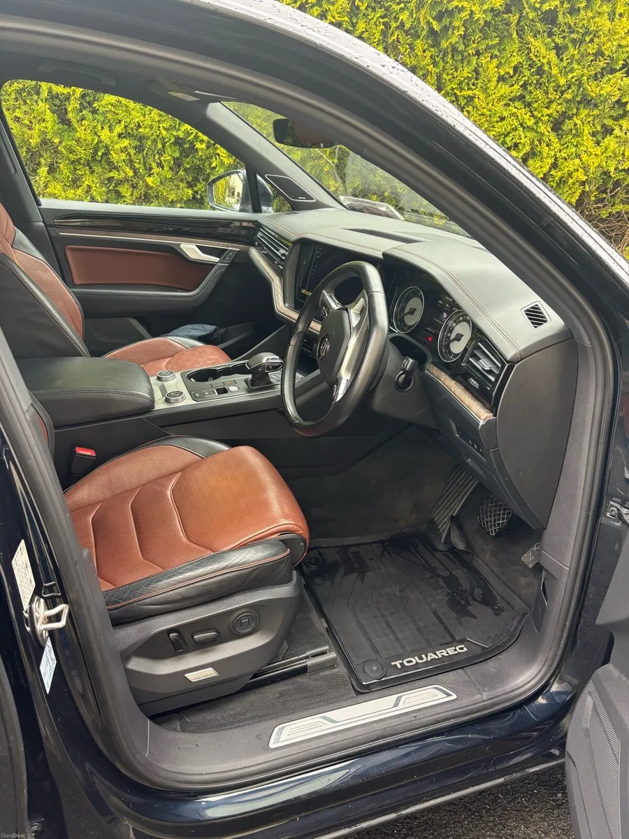 Volkswagen Toureg - Image 4