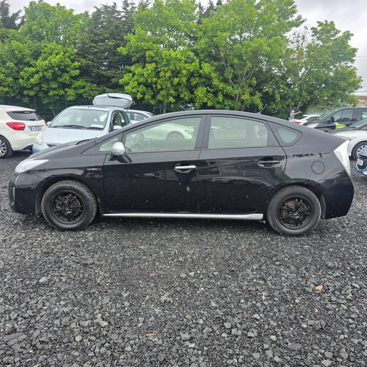 Toyota Prius 2013 Automatic  Hybrid - Image 4
