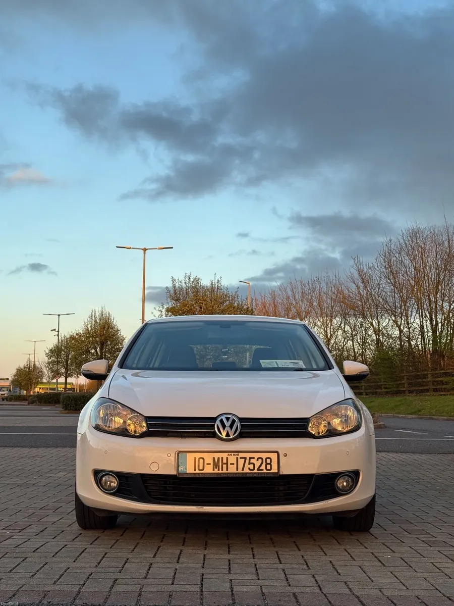 Volkswagen Golf Mk6 1.6 TDI BlueMotion - High Spec - Image 2