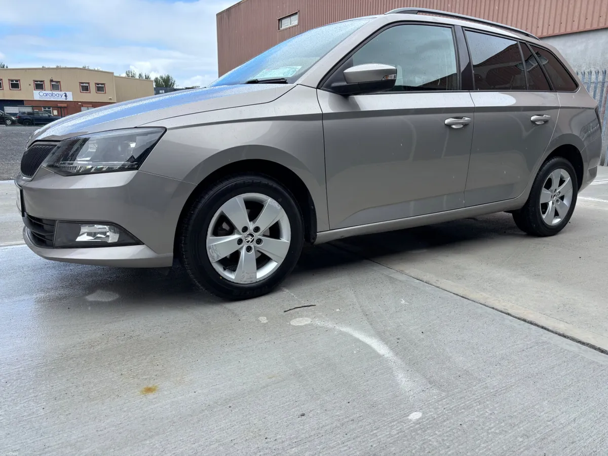 2016 Skoda Fabia 1.2 TSI 90 BHP AMBITION - Image 3