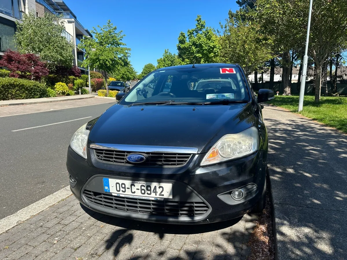 Ford Focus 2009 Manual - Image 2