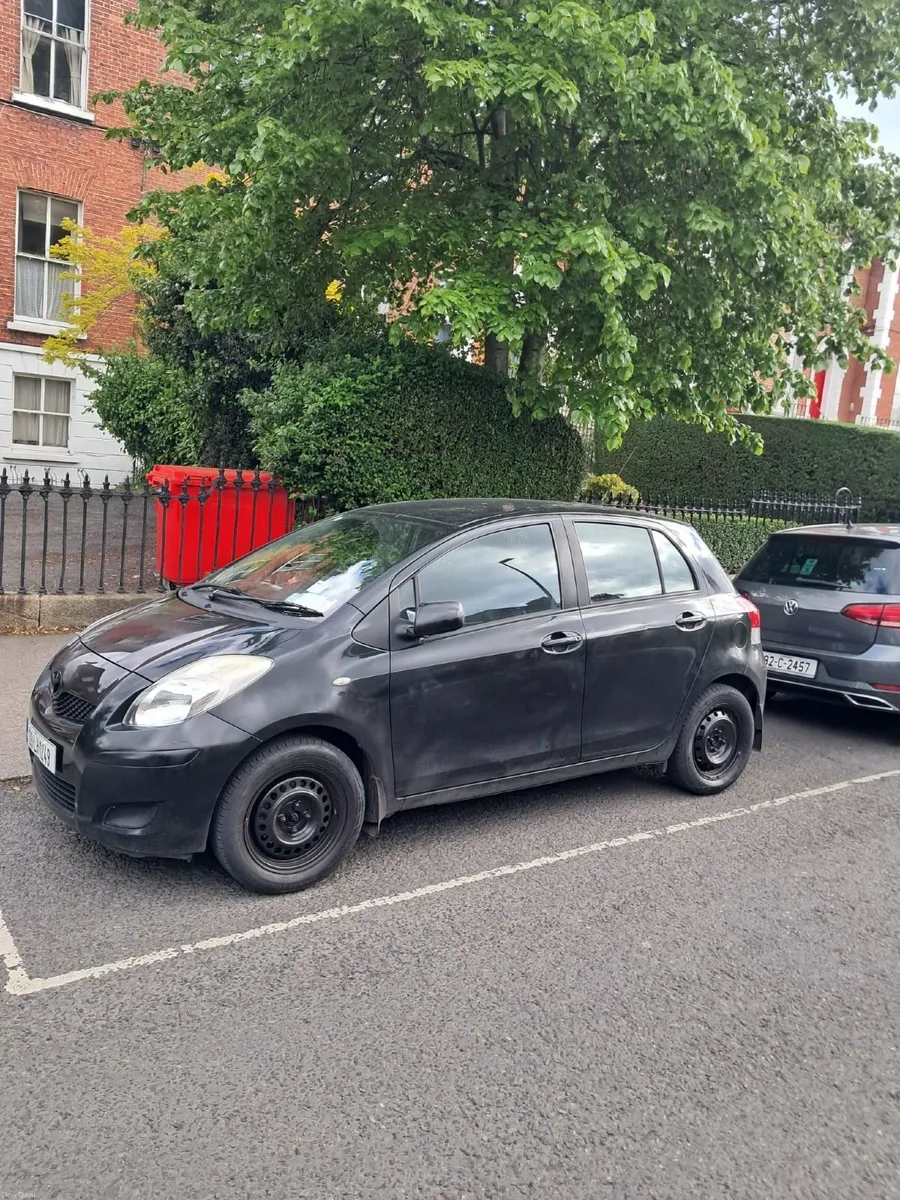 Toyota Yaris 2009 - Image 4
