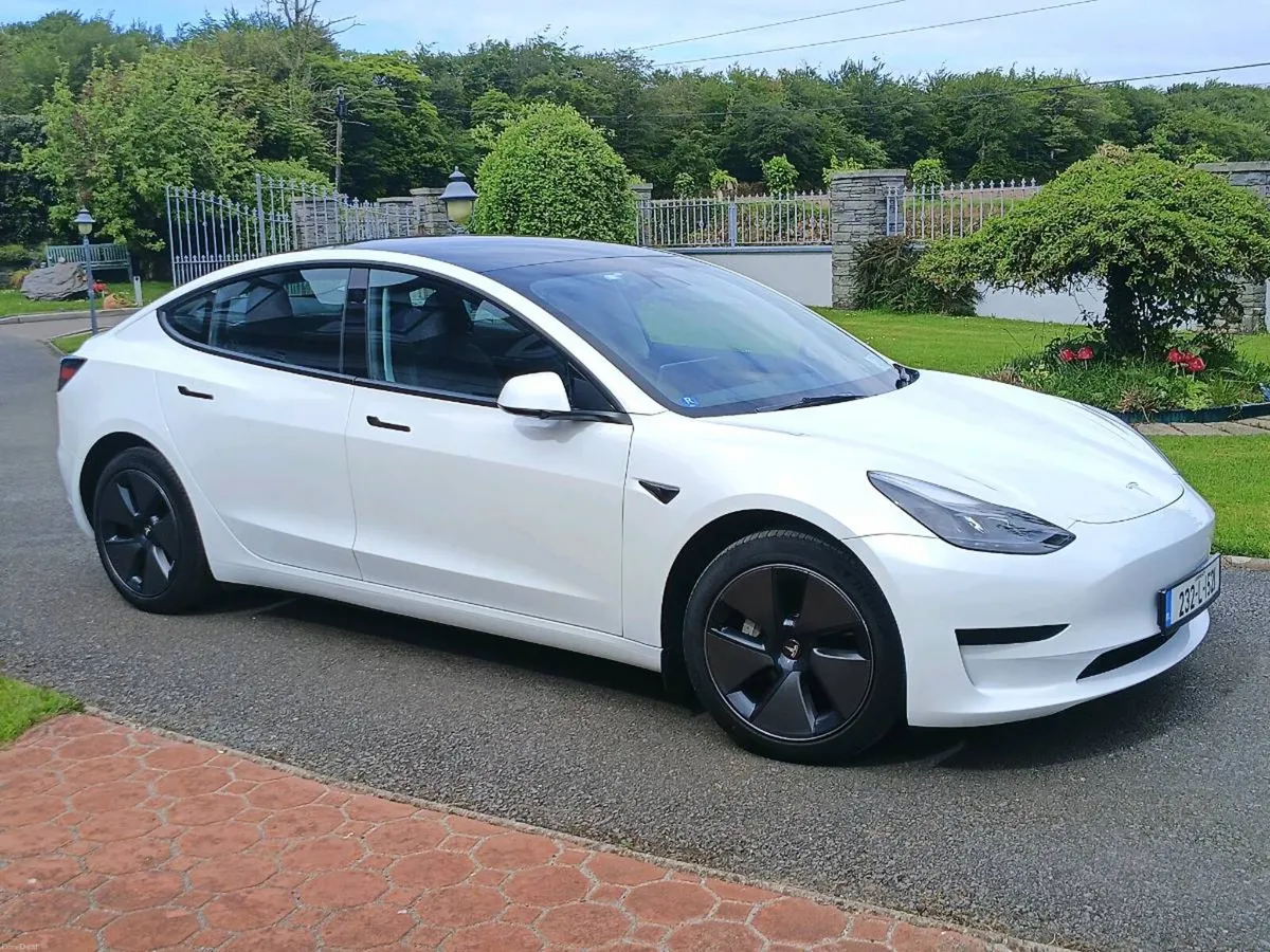 Tesla Model 3 Immaculate Condition - Image 3