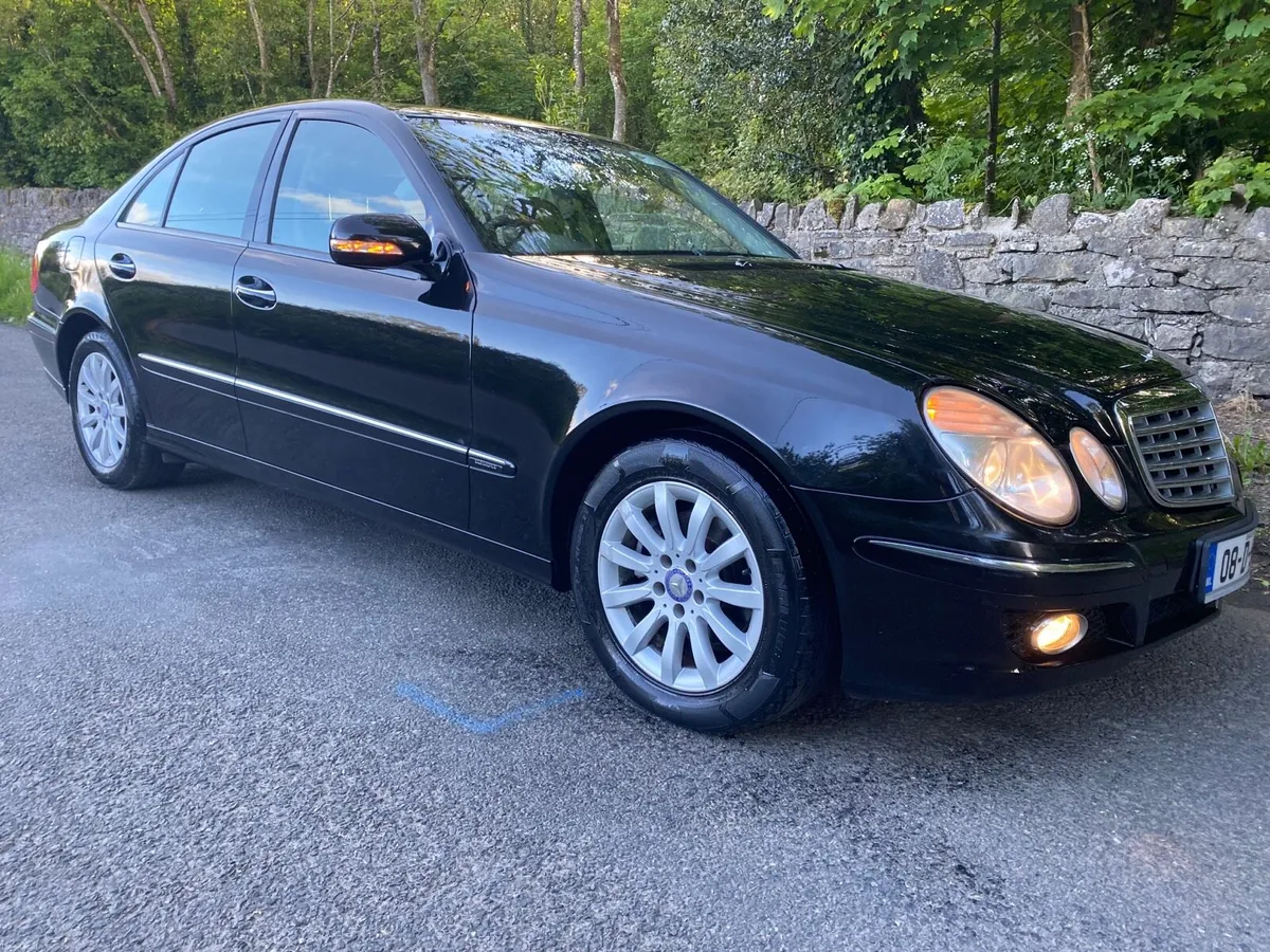 MERCEDES BENZ-NEW SMALL KMS FULL HISTORY - Image 1
