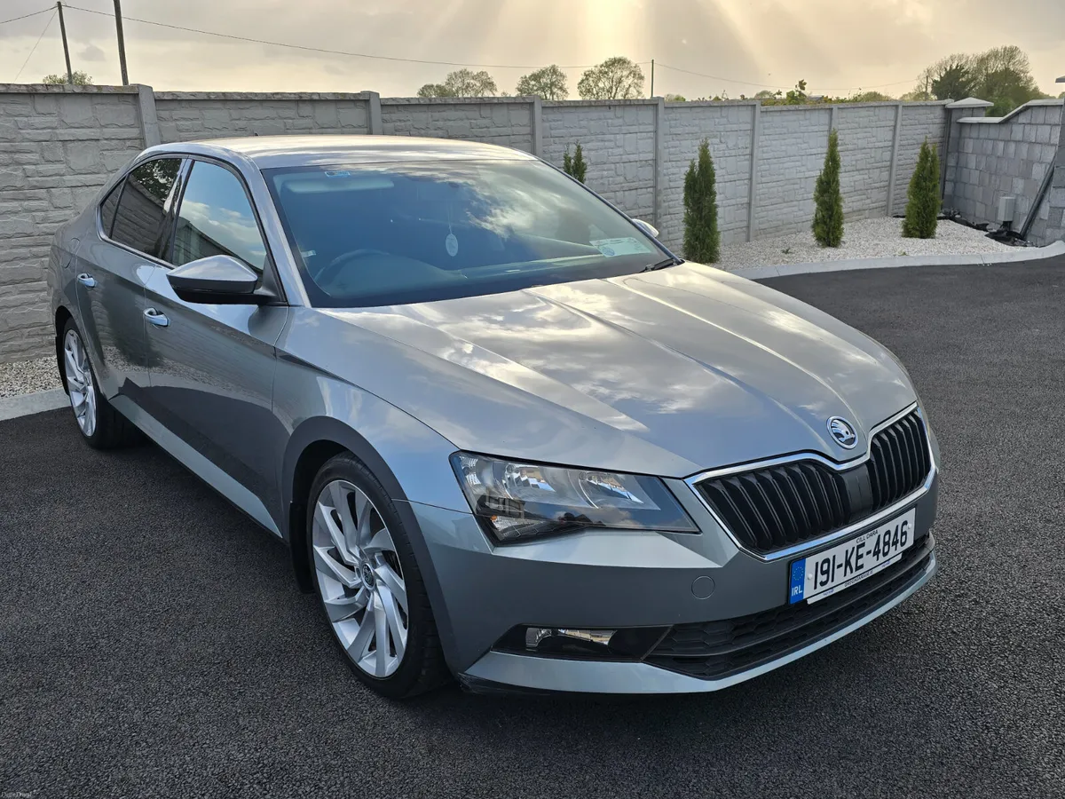 191 Skoda Superb Automatic Automatic - Image 2