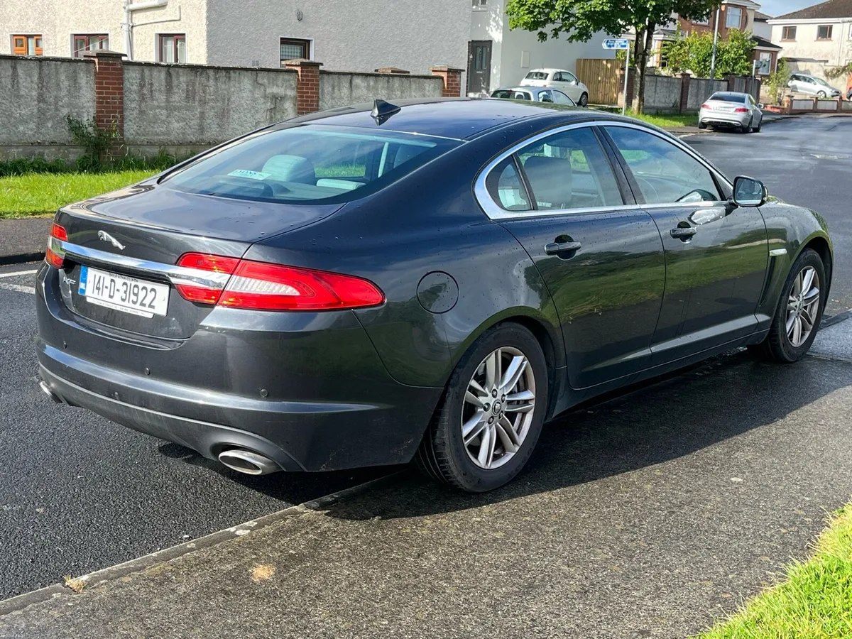 2014 Jaguar XF, 3.0L V6, Luxury, 150k km. - Image 3