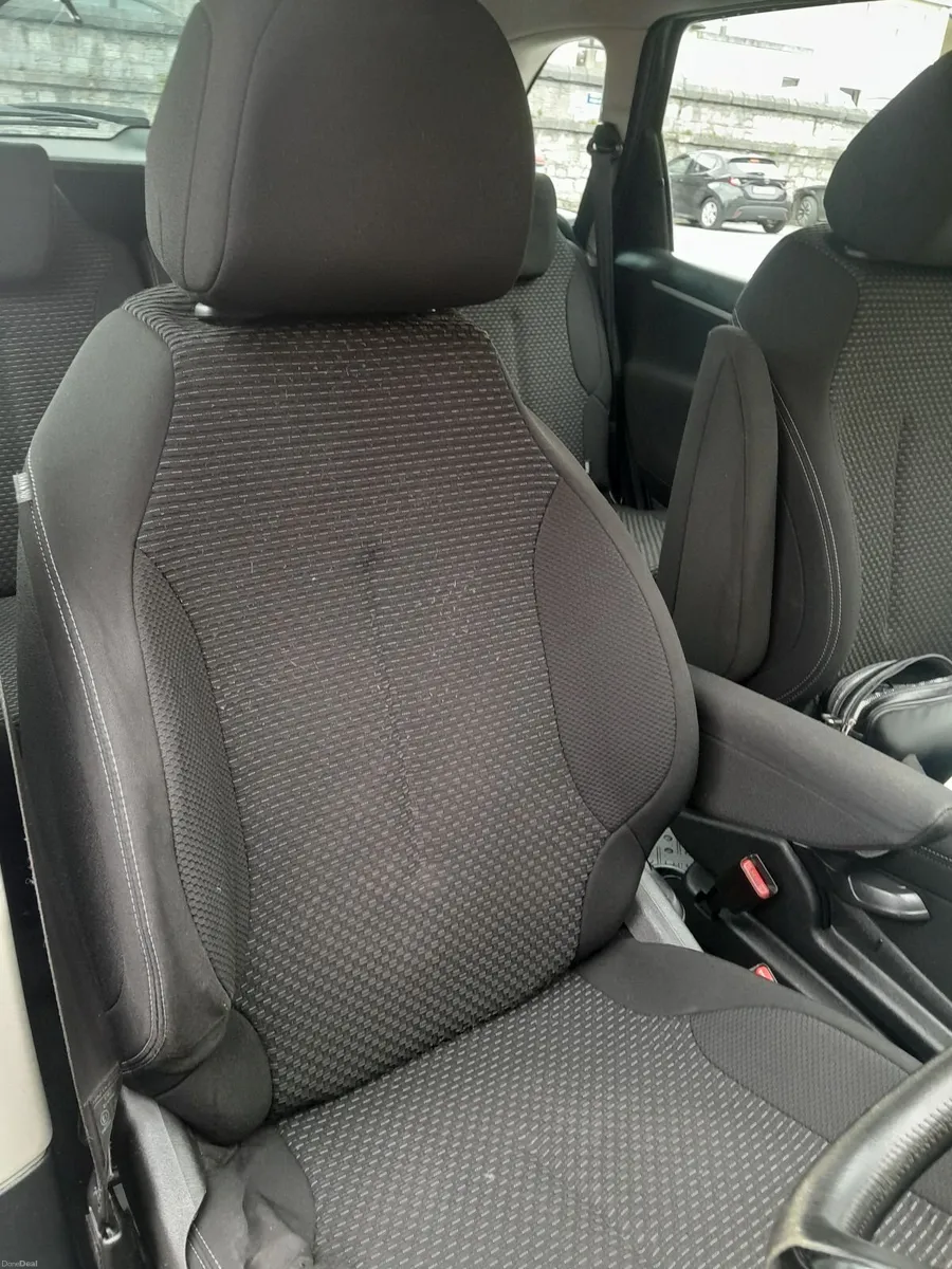Citroen C4 Picasso 2010 - Image 4
