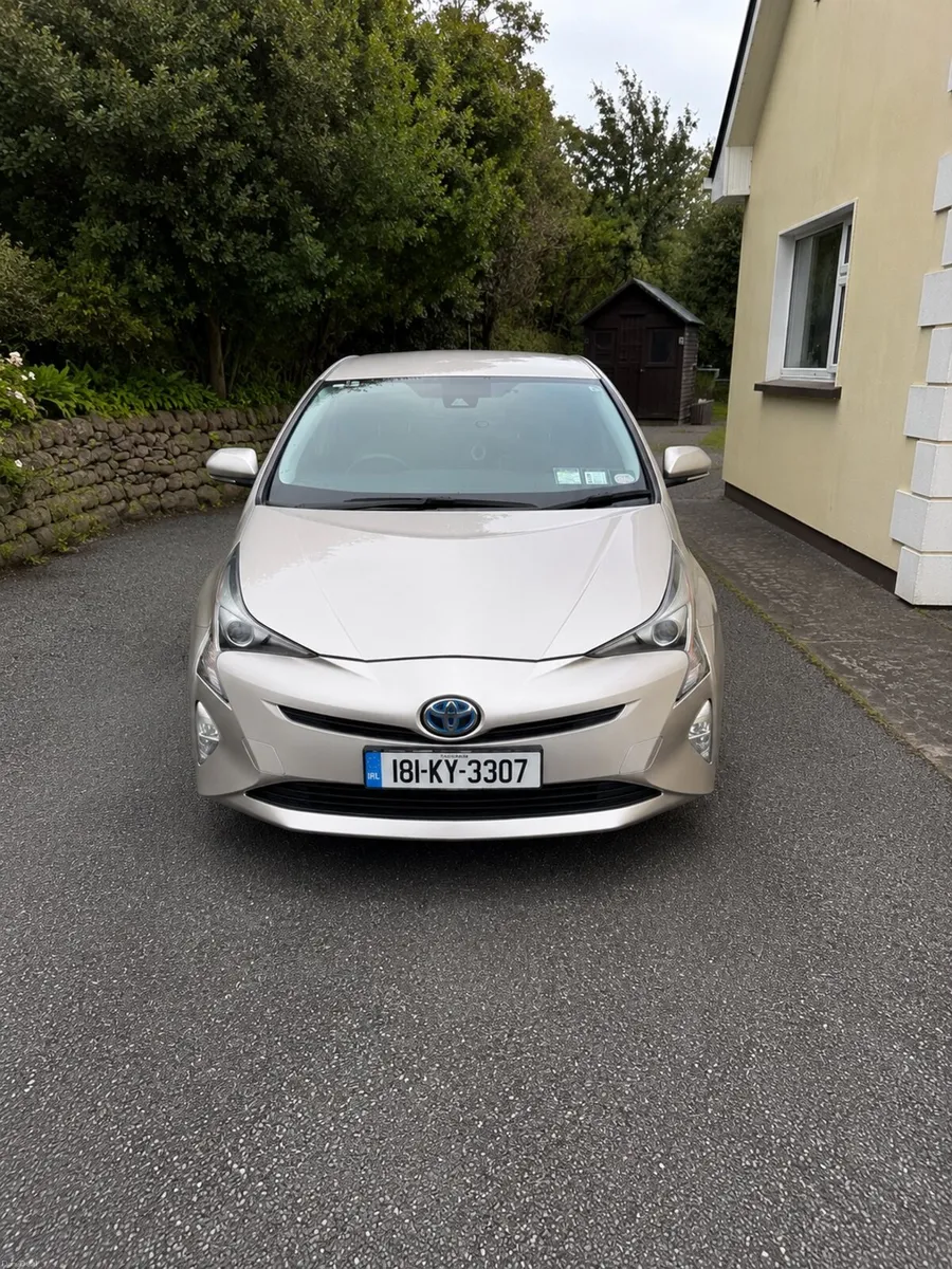 Toyota Prius Hybrid 2018 - Image 4