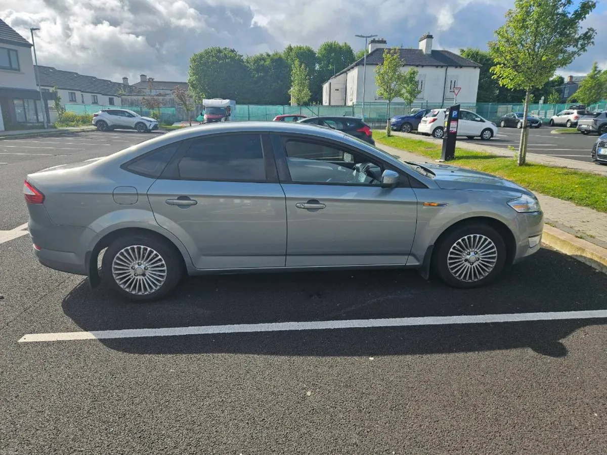 08 Ford Mondeo 1.6 Petrol Zetec - Image 3