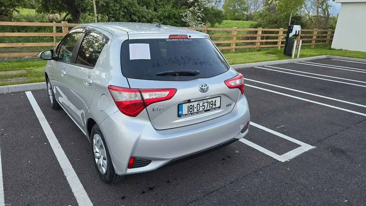 Toyota Vitz 2018 - Image 5