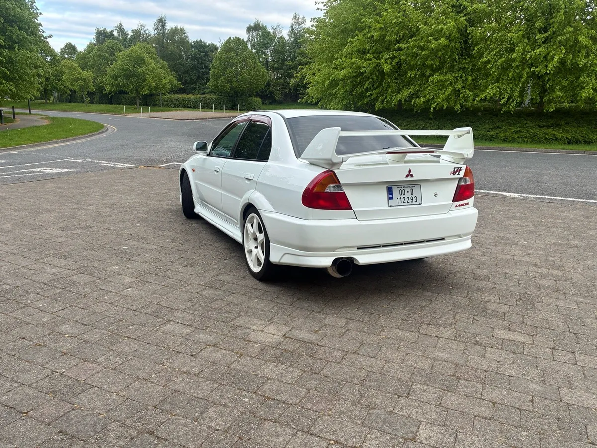 Mitsubishi Lancer Evo - Image 4