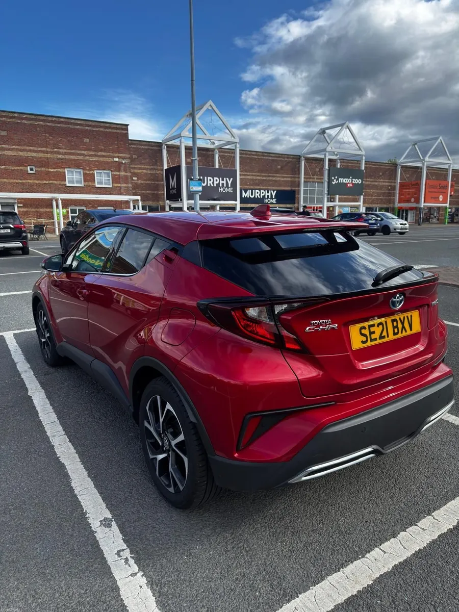 Toyota C-HR 2021 - Image 2