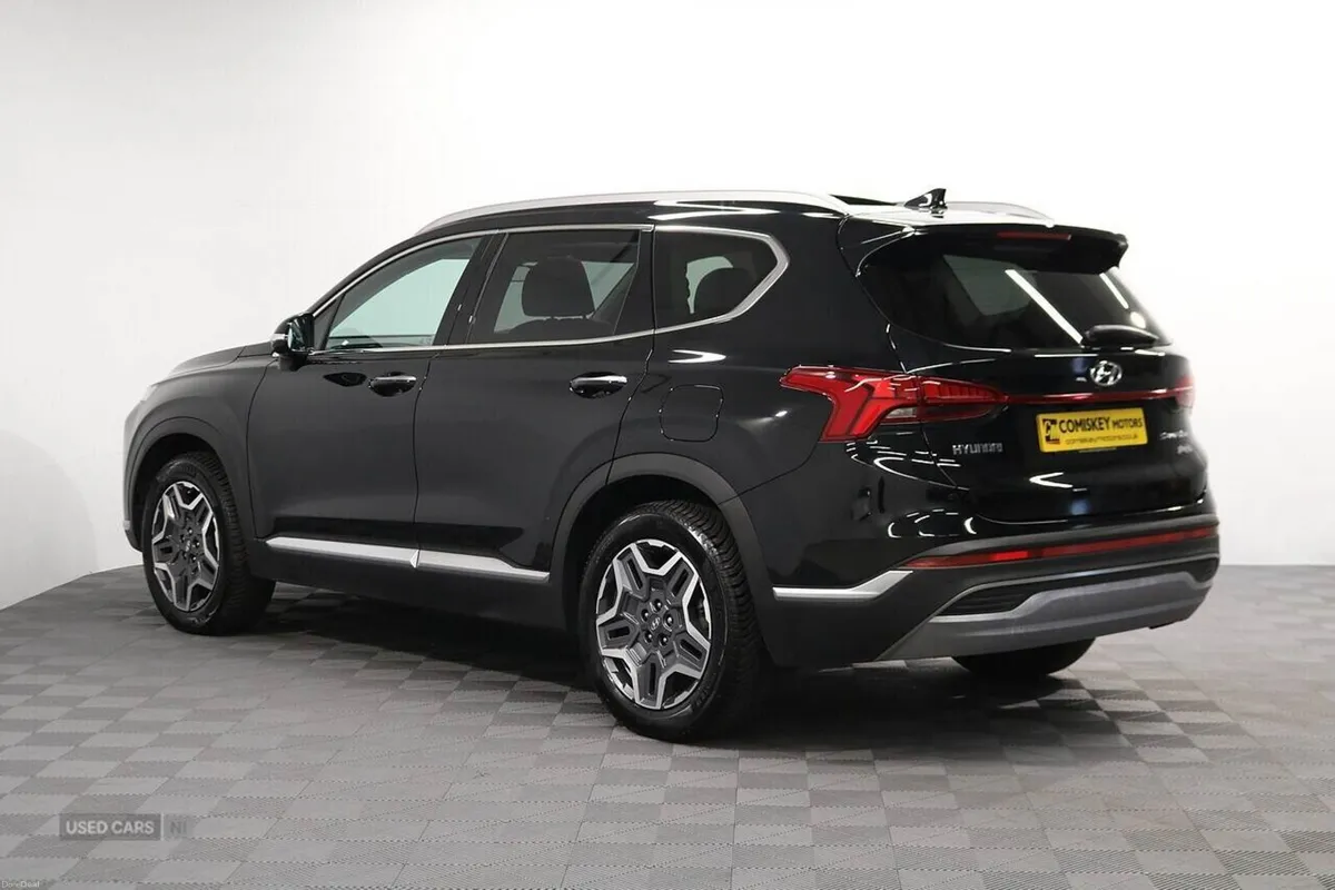 Hyundai Santa Fe T-GDi Ultimate - Image 4