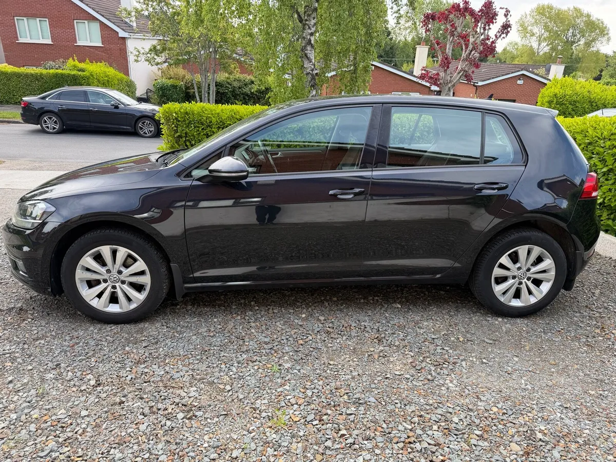 VW Golf 1.6TDI, Low kms, NCT 07/27 - Image 3