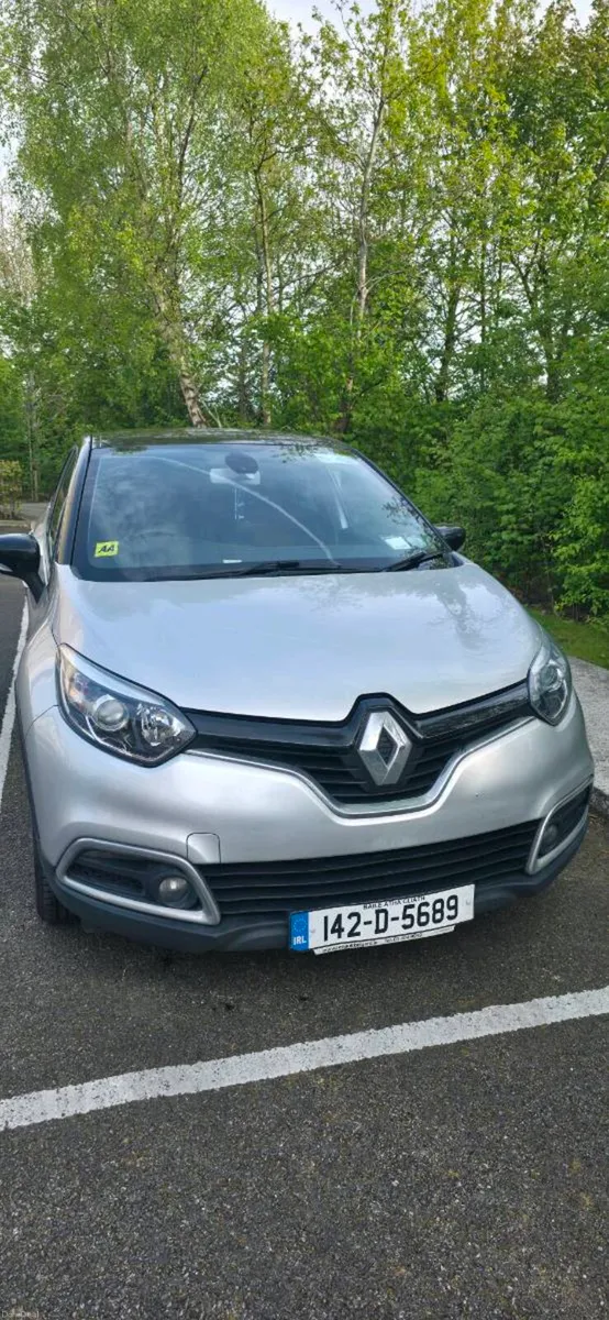Renault Captur Hatchback 1.5 Diesel - Image 2