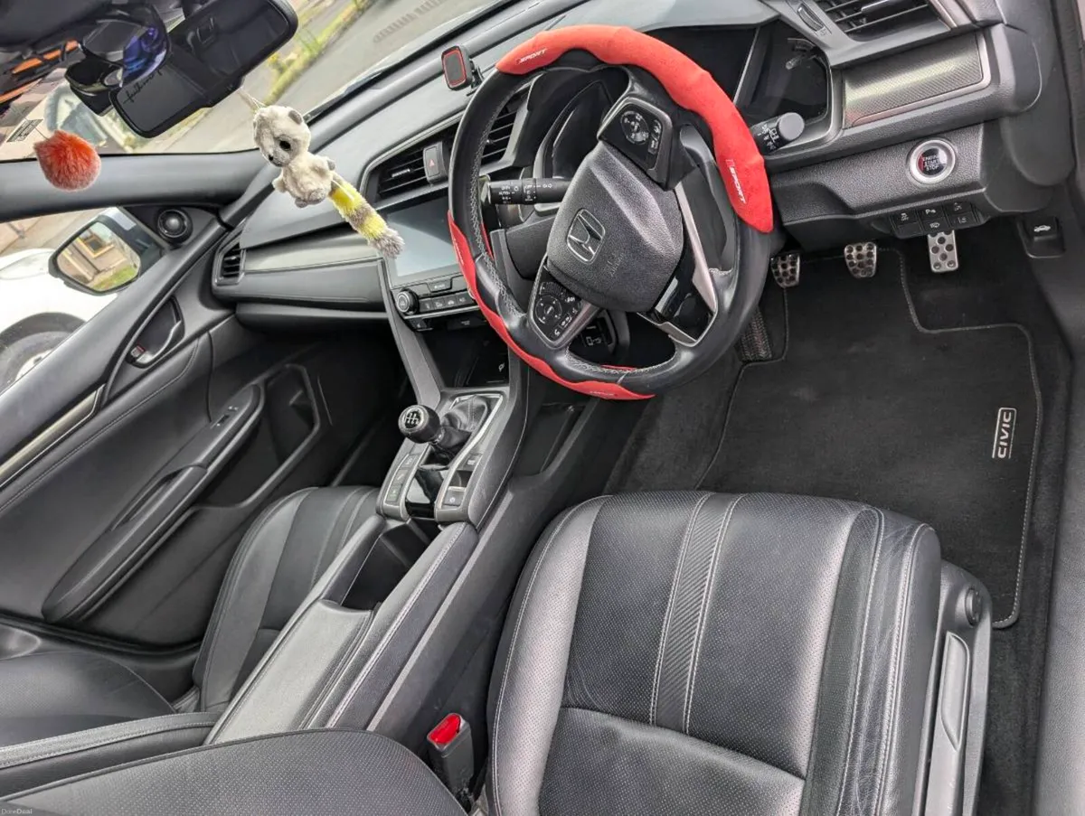 Honda Civic 1.5 Turbo Prestige Pack - Image 2