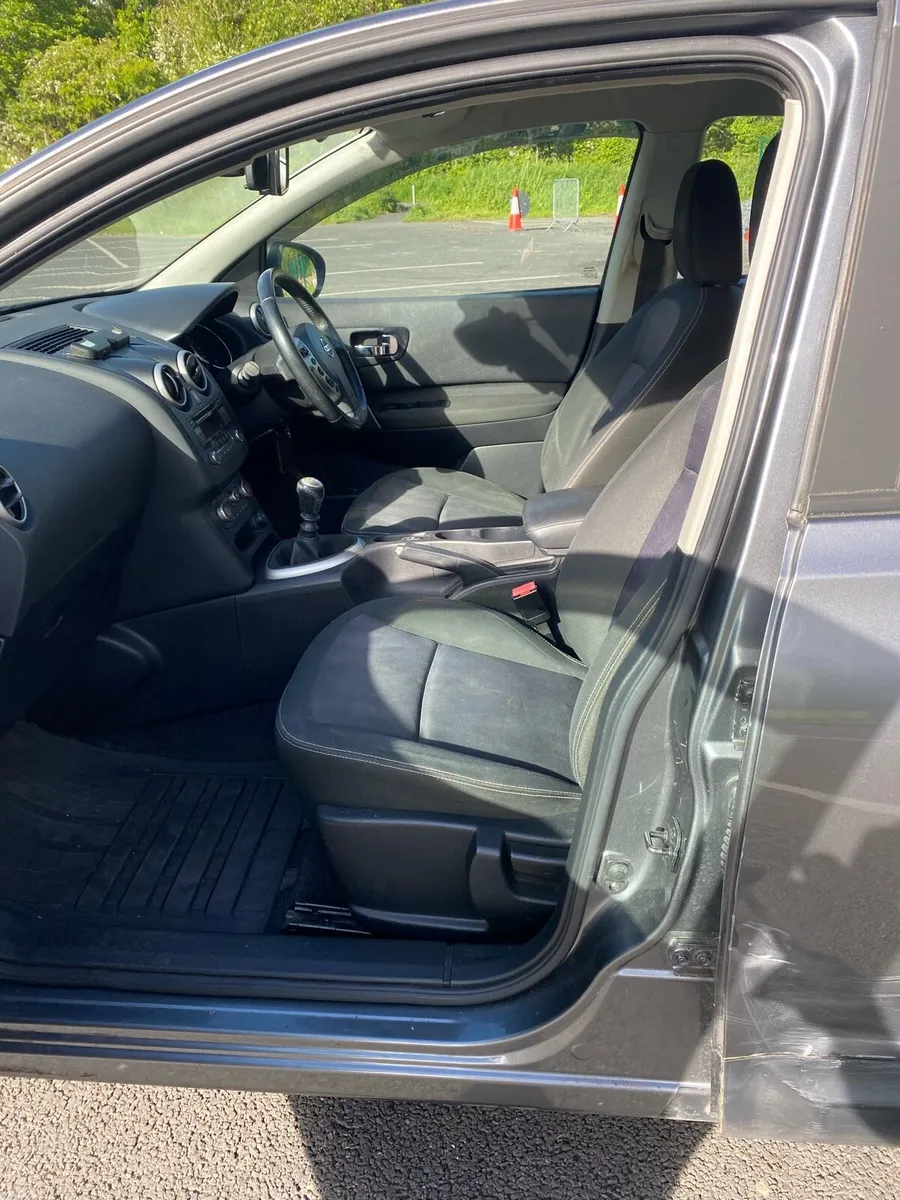 Nissan Qashqai 131 - Image 2