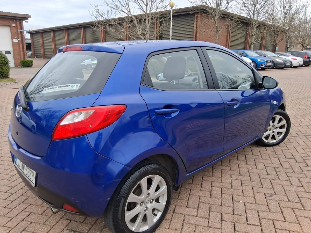 Mazda 2 - Image 3