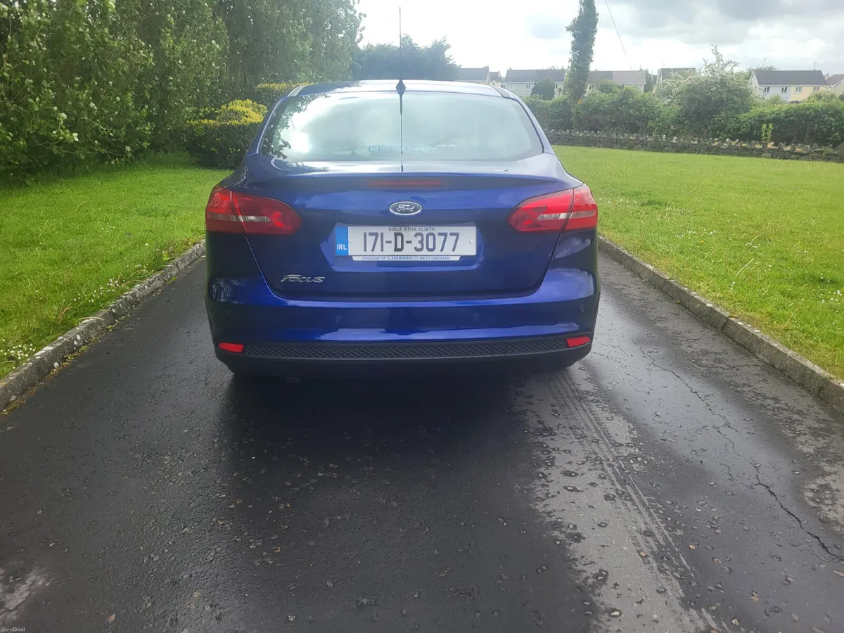 Ford Focus TITANIUM  1.5 DIESEL. - Image 4
