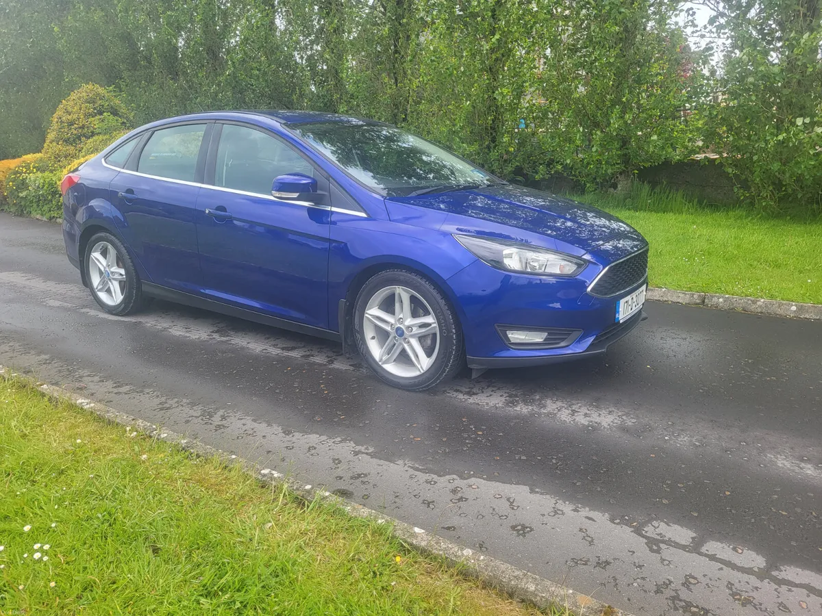 Ford Focus TITANIUM  1.5 DIESEL. - Image 1