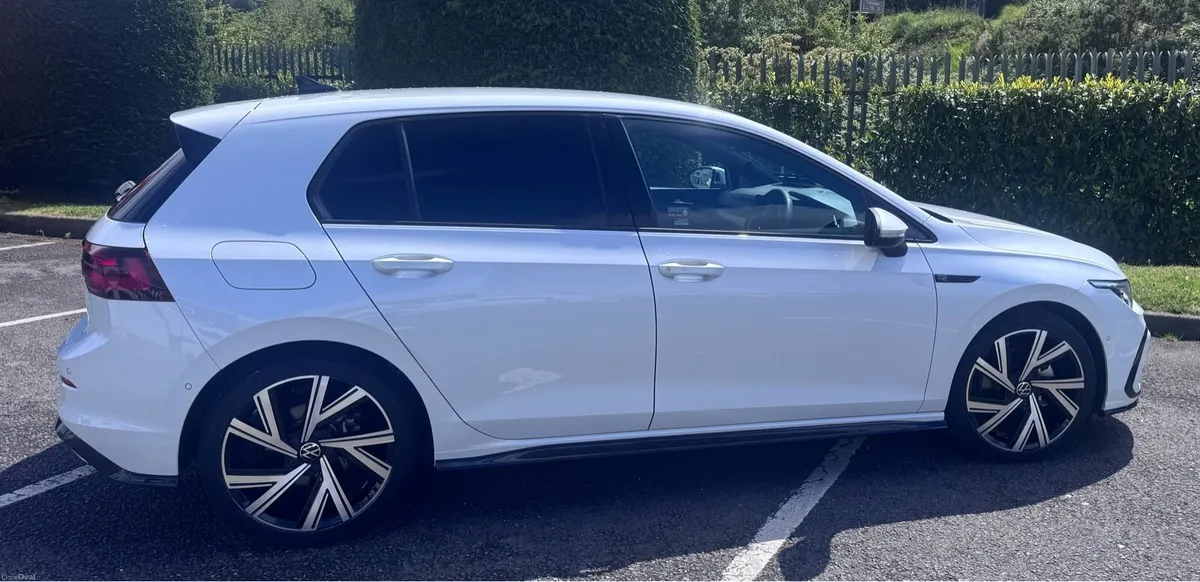 2022 Golf R Line - Image 1