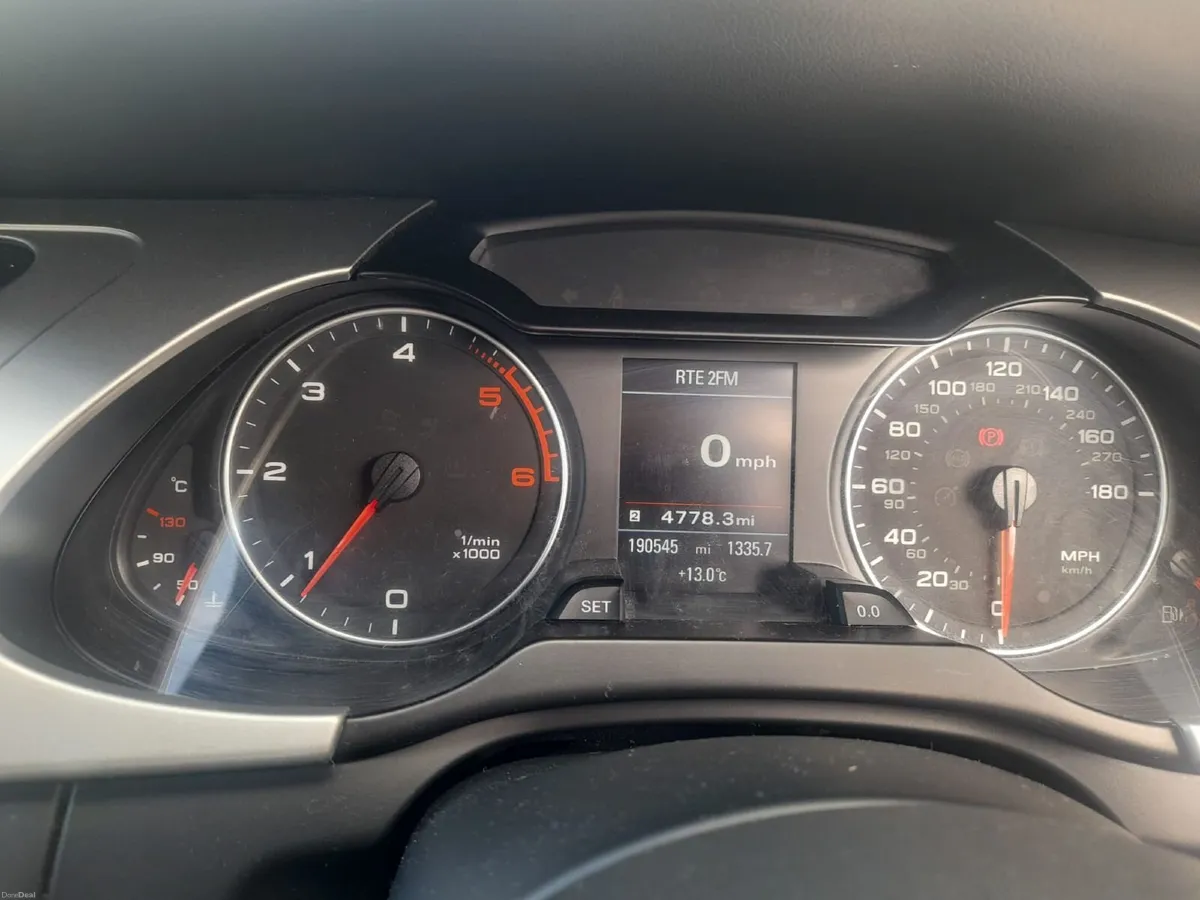 Audi A4 2010 - Image 4