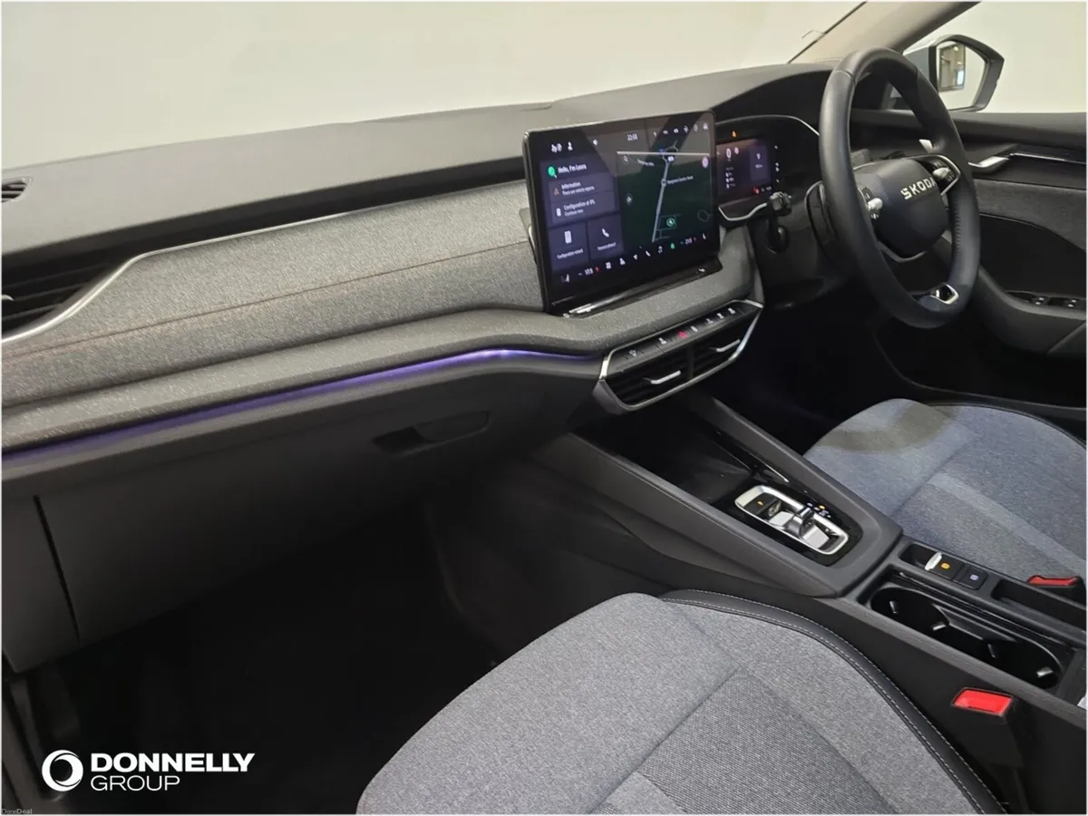 Skoda OCTAVIA Hatchback SE Technology - Image 2