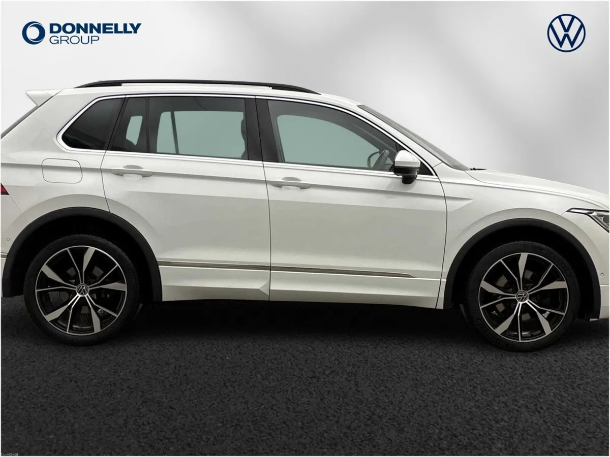 Volkswagen Tiguan Estate R-Line - Image 4