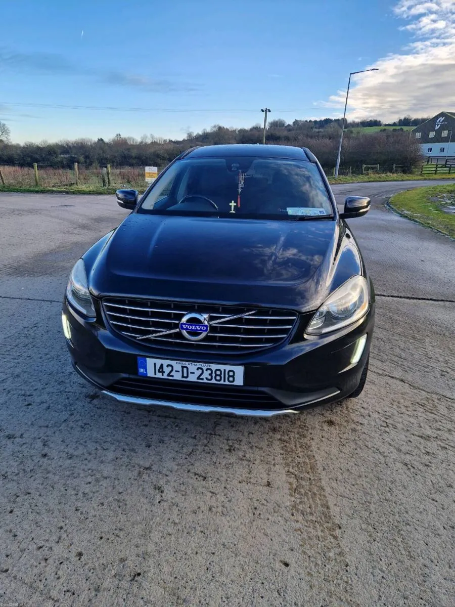 VOLVO CX60 Nice SUV - Image 3