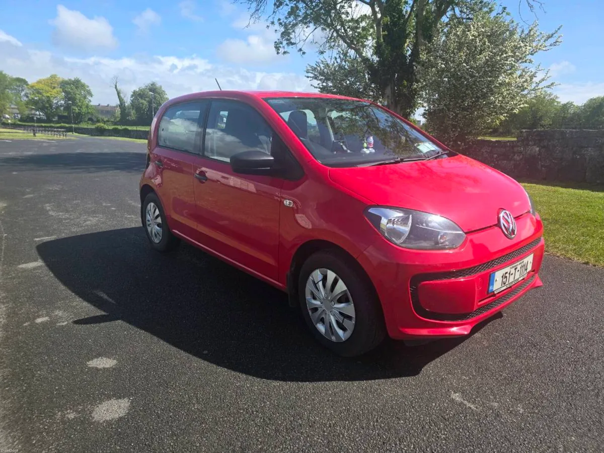 2015 Volskwagen UP - Image 1