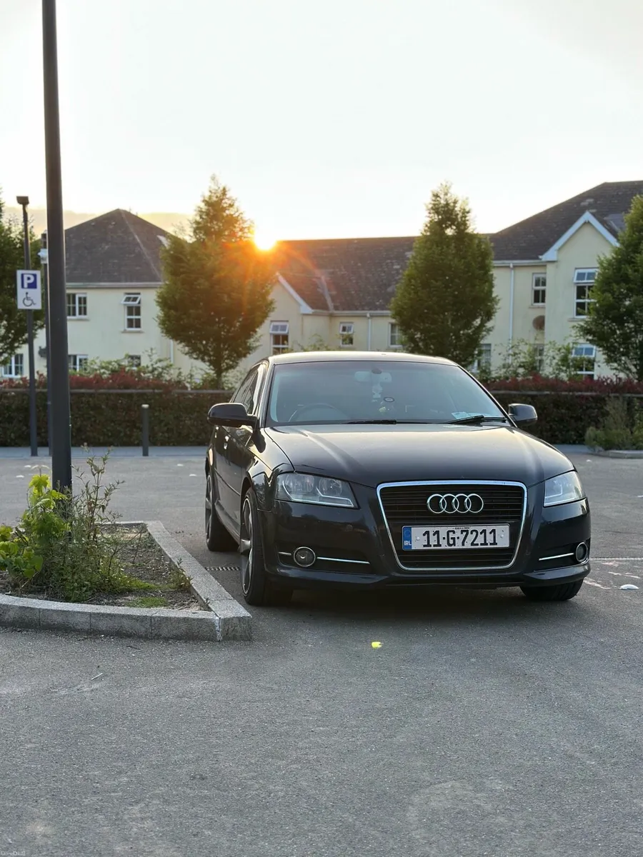 Audi A3 2011 1.6 TDI Sportback Read description ! - Image 3