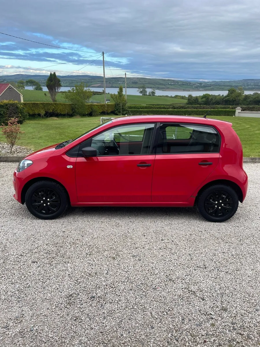 Volkswagen up - Image 3