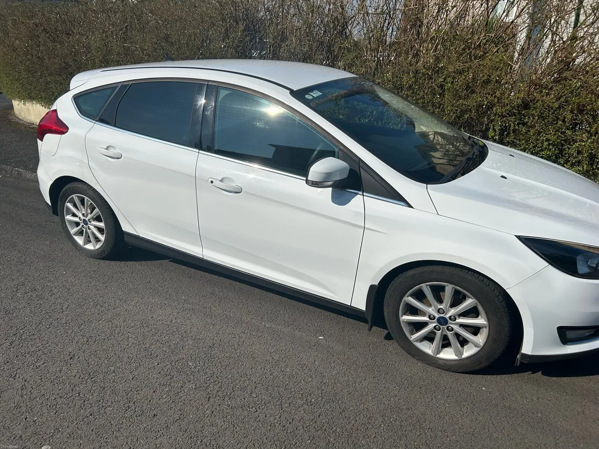 152 Ford focus, 1litre, petrol,Nct till dec 26 - Image 1