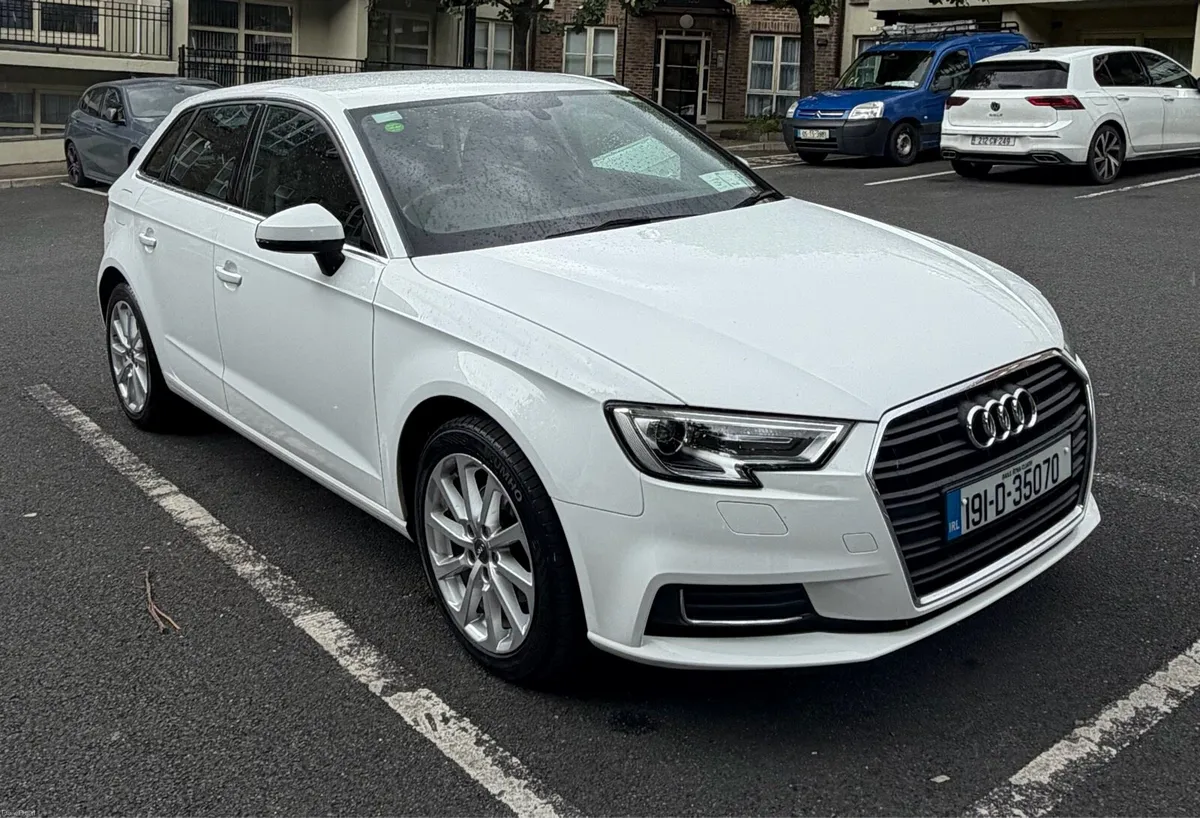 Audi A3 Sportback - Image 1