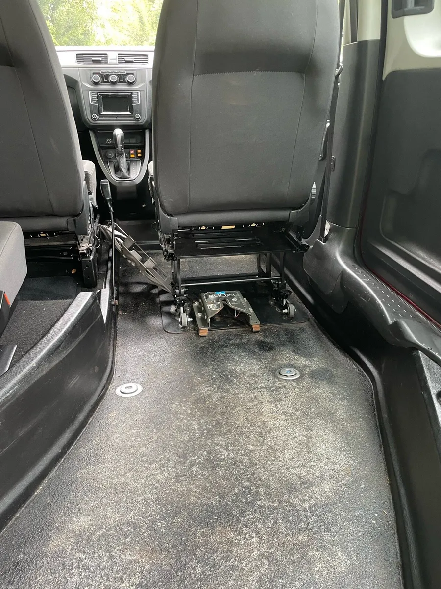 Volkswagen caddy drive from wheelchair - Image 6