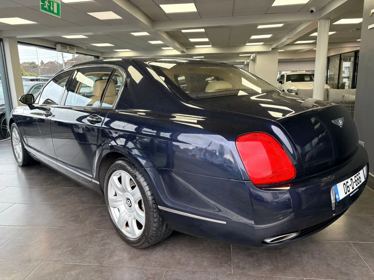 Bentley Flying Spur 6.0 Twin Turbo  2006 - Image 3