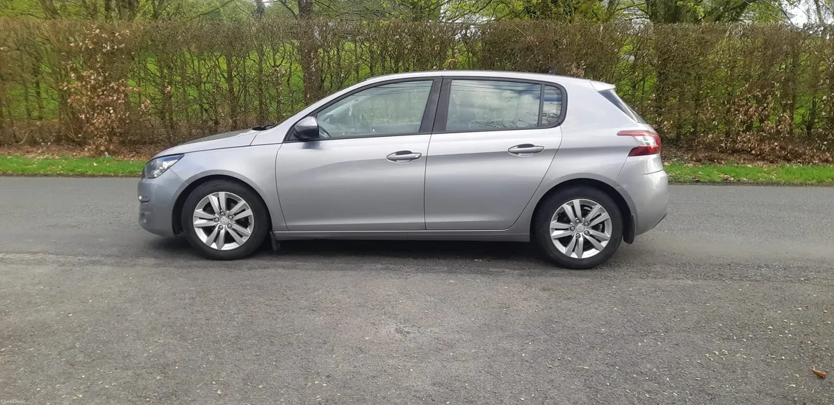 Peugeot  308 diesel - Image 1